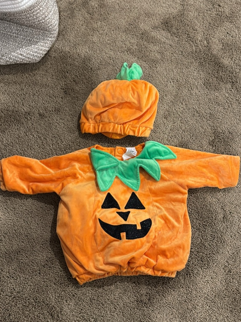 Pumpkin Costume (0-6 mo)
